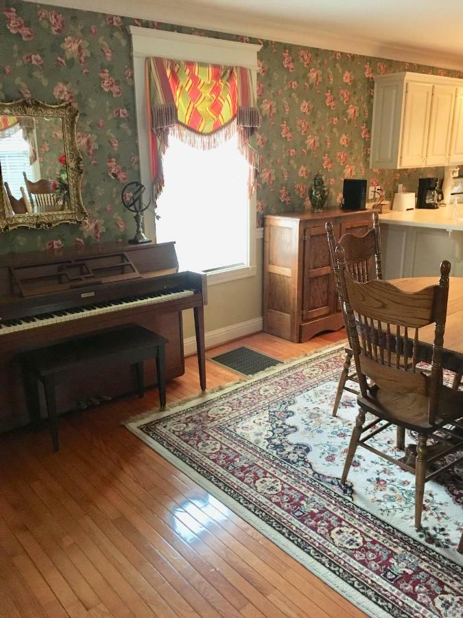 Vila Downtown Abode In The Heart Of The Bourbon Trail Lebanon Exteriér fotografie
