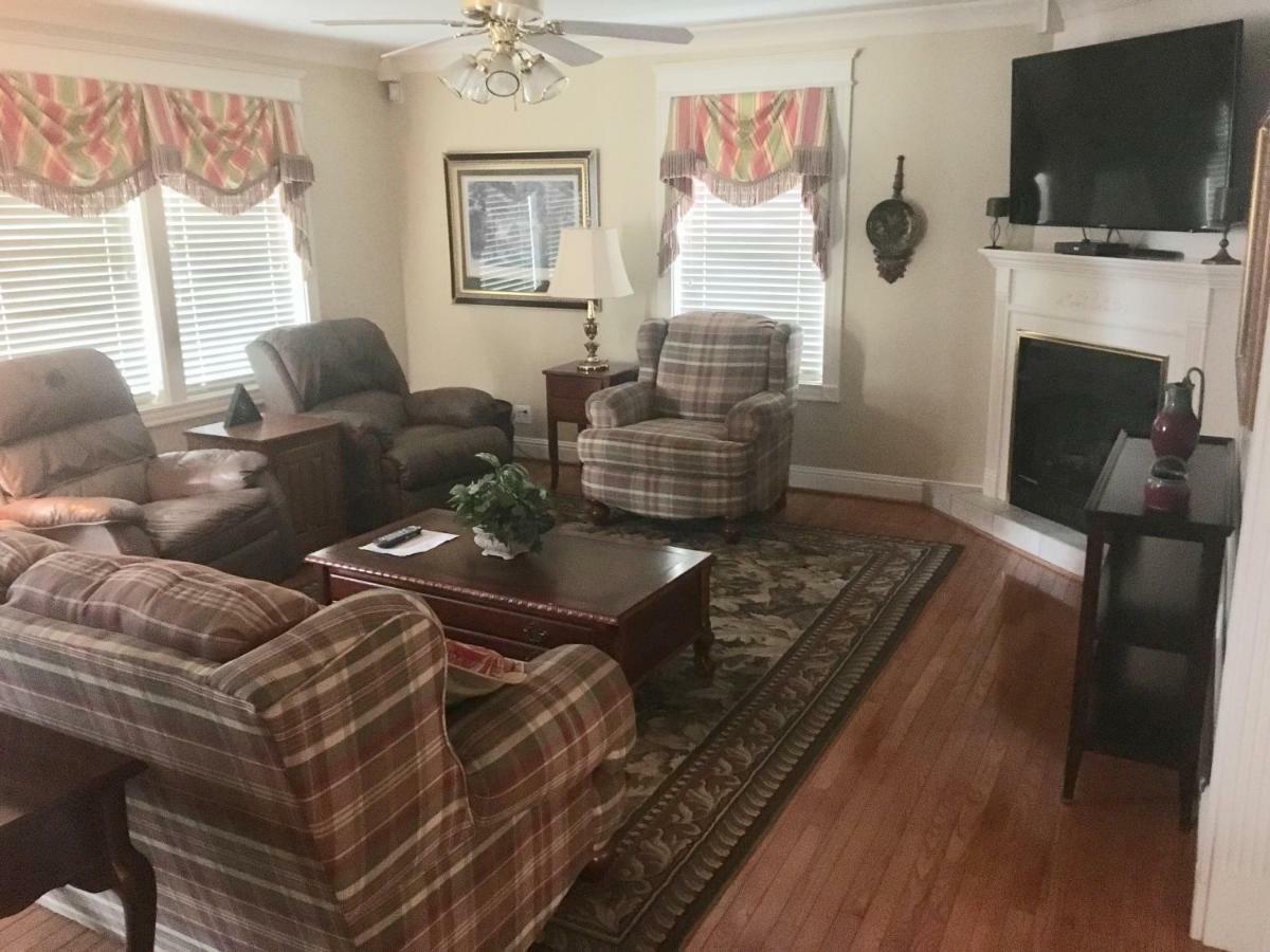 Vila Downtown Abode In The Heart Of The Bourbon Trail Lebanon Exteriér fotografie
